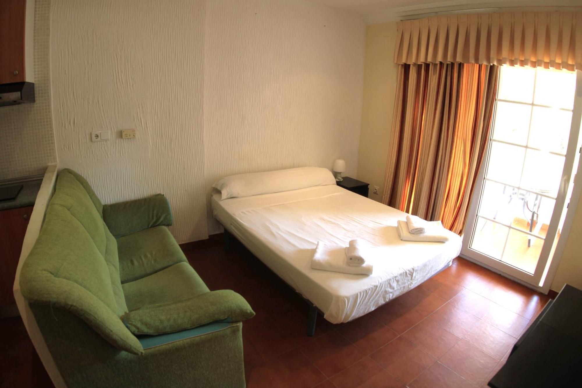 Apartamentos Marina Internacional Torrevieja Bagian luar foto