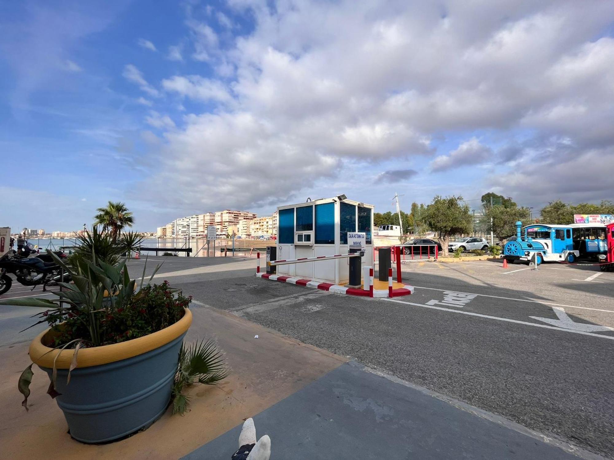 Apartamentos Marina Internacional Torrevieja Bagian luar foto