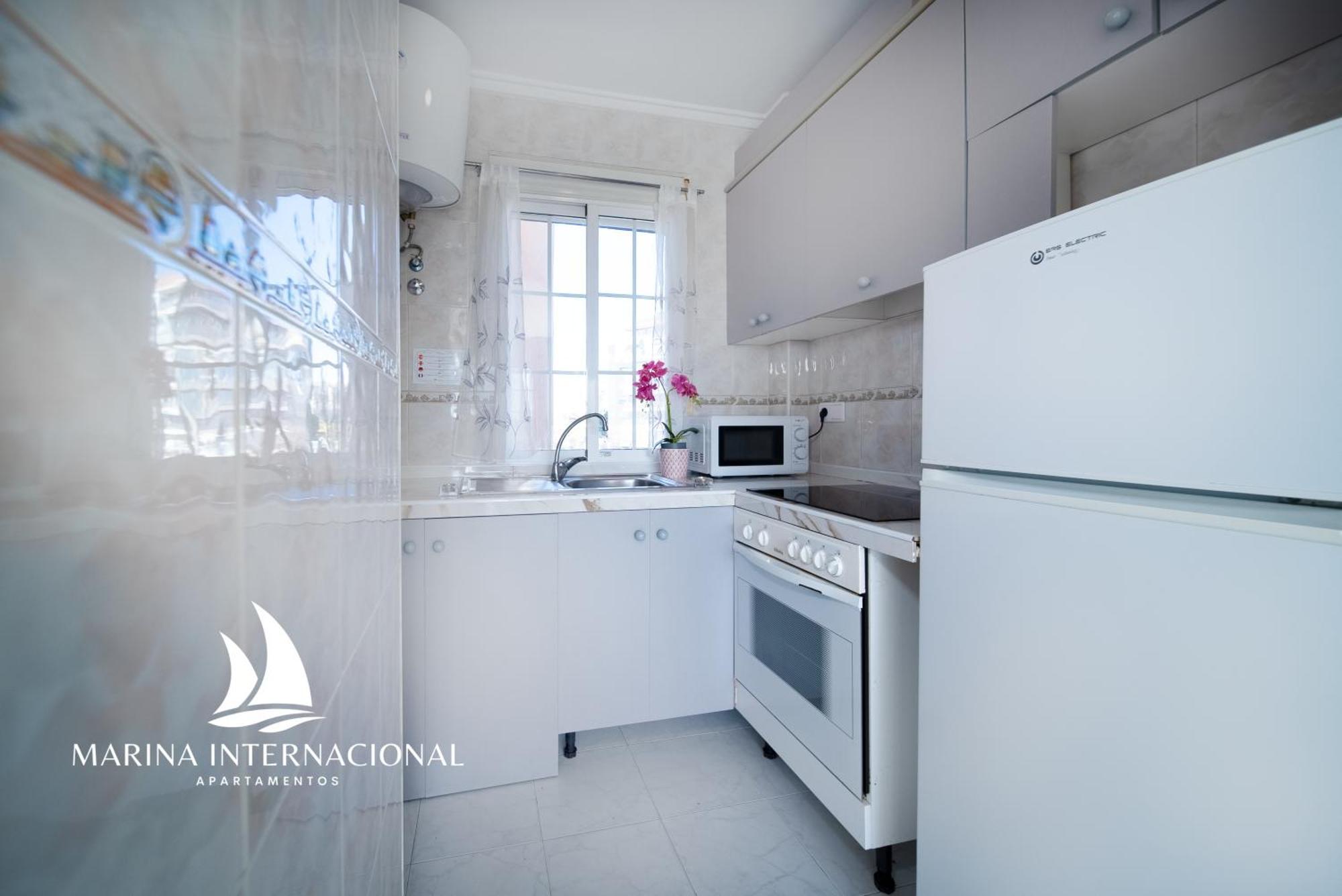 Apartamentos Marina Internacional Torrevieja Bagian luar foto